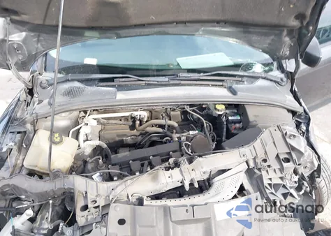 2016 Ford Focus S из США, поврежденный, VIN 1FADP3E23GL315012